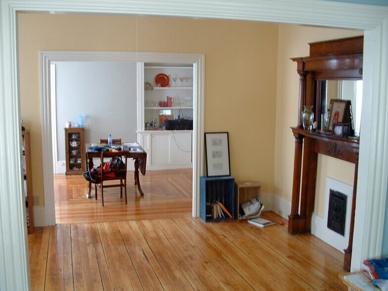 Building Photo - 138 Chapin Ave
