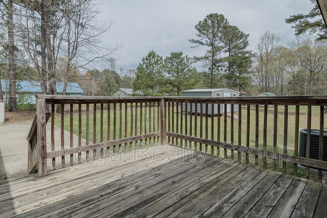 Building Photo - 125 Carol Cir
