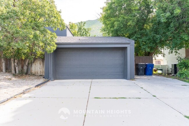 Building Photo - 3516 Summer Oaks Cir