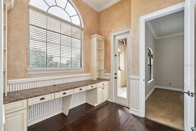 Building Photo - 8402 Lake Burden Cir