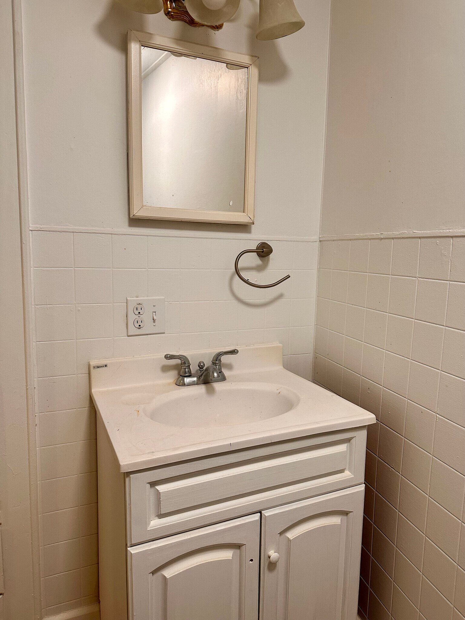 Building Photo - 1214 Main St