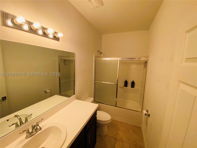 Building Photo - 3556 NW 29th Ct