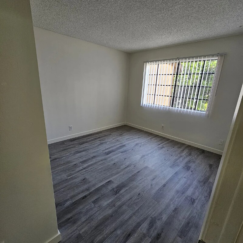 Building Photo - 7502 9th St