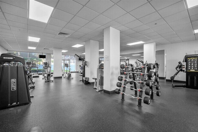 Building Photo - 3001 S Ocean Dr