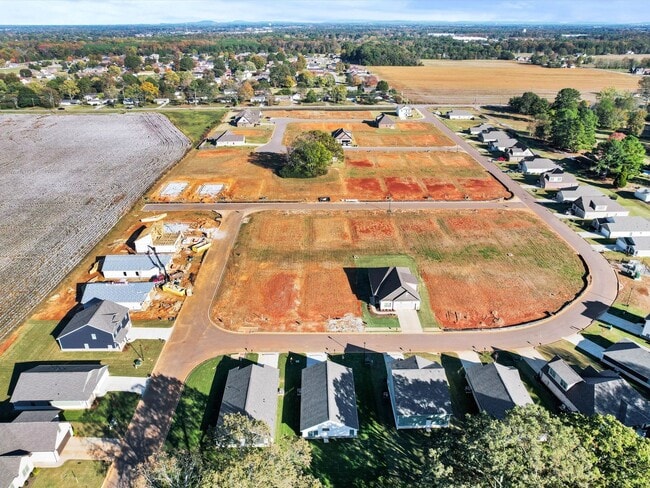 Building Photo - Move-In Ready New Construction in Athens C...