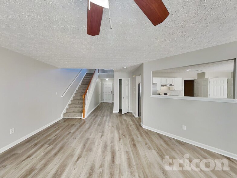 Building Photo - 988 Winding Down Way