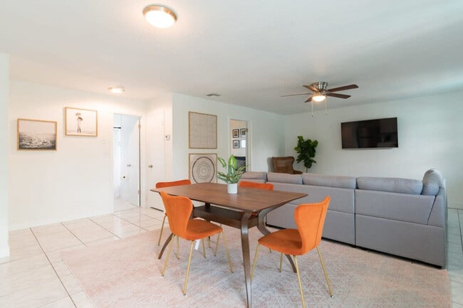 Building Photo - 505 Fillmore Ave