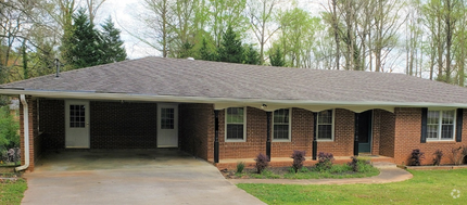 Building Photo - 1605 Buford Dr