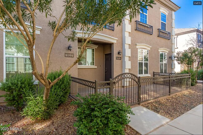 Building Photo - 4762 E Portola Valley Dr