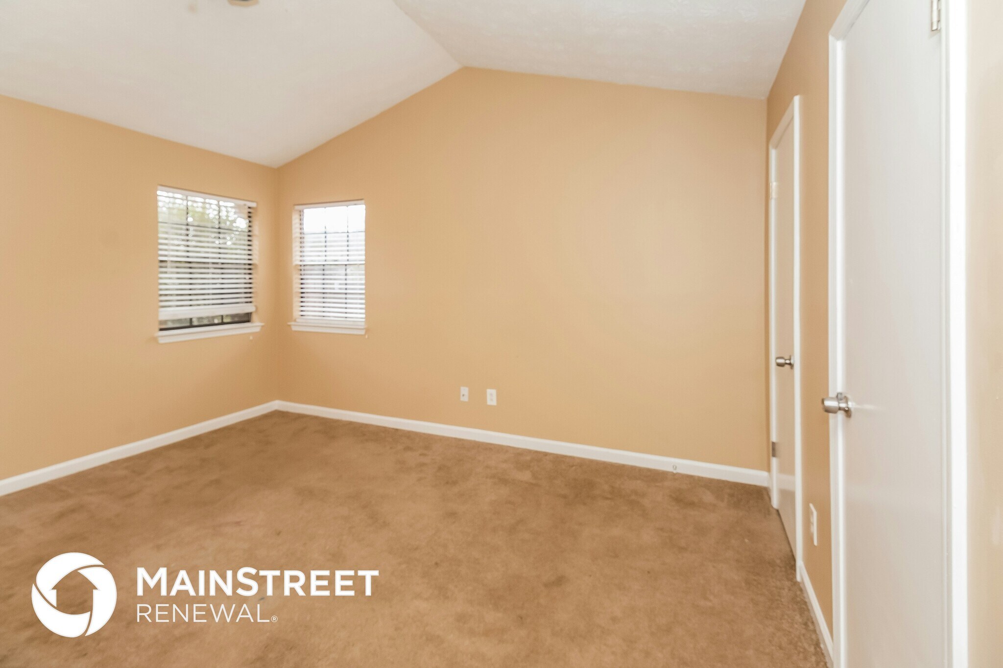 Building Photo - 271 Canterbury Dr