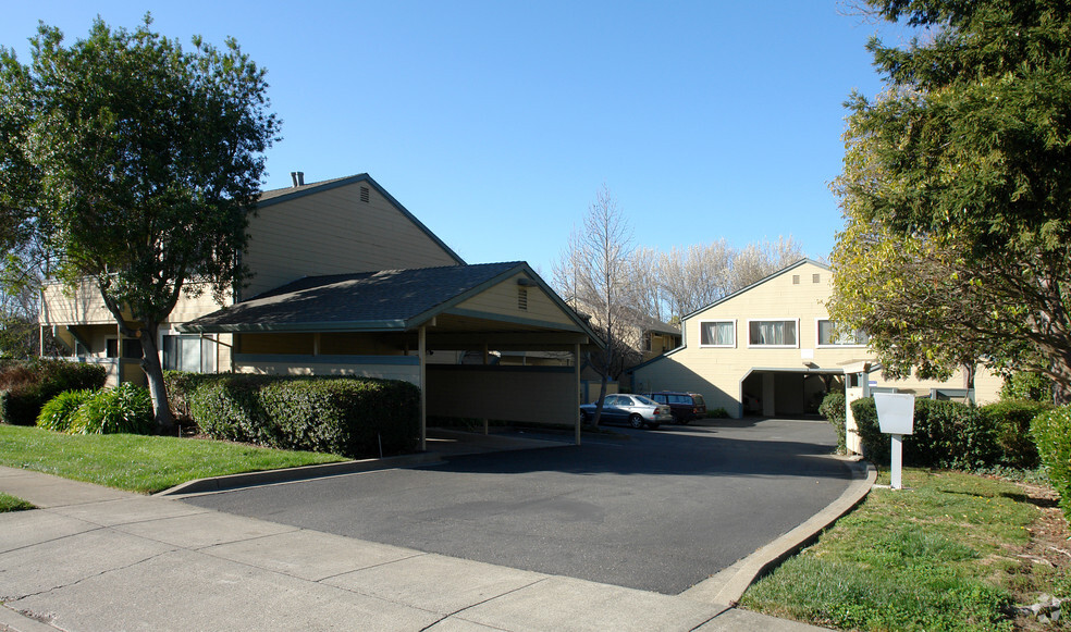 Building Photo - Park Place Apartments