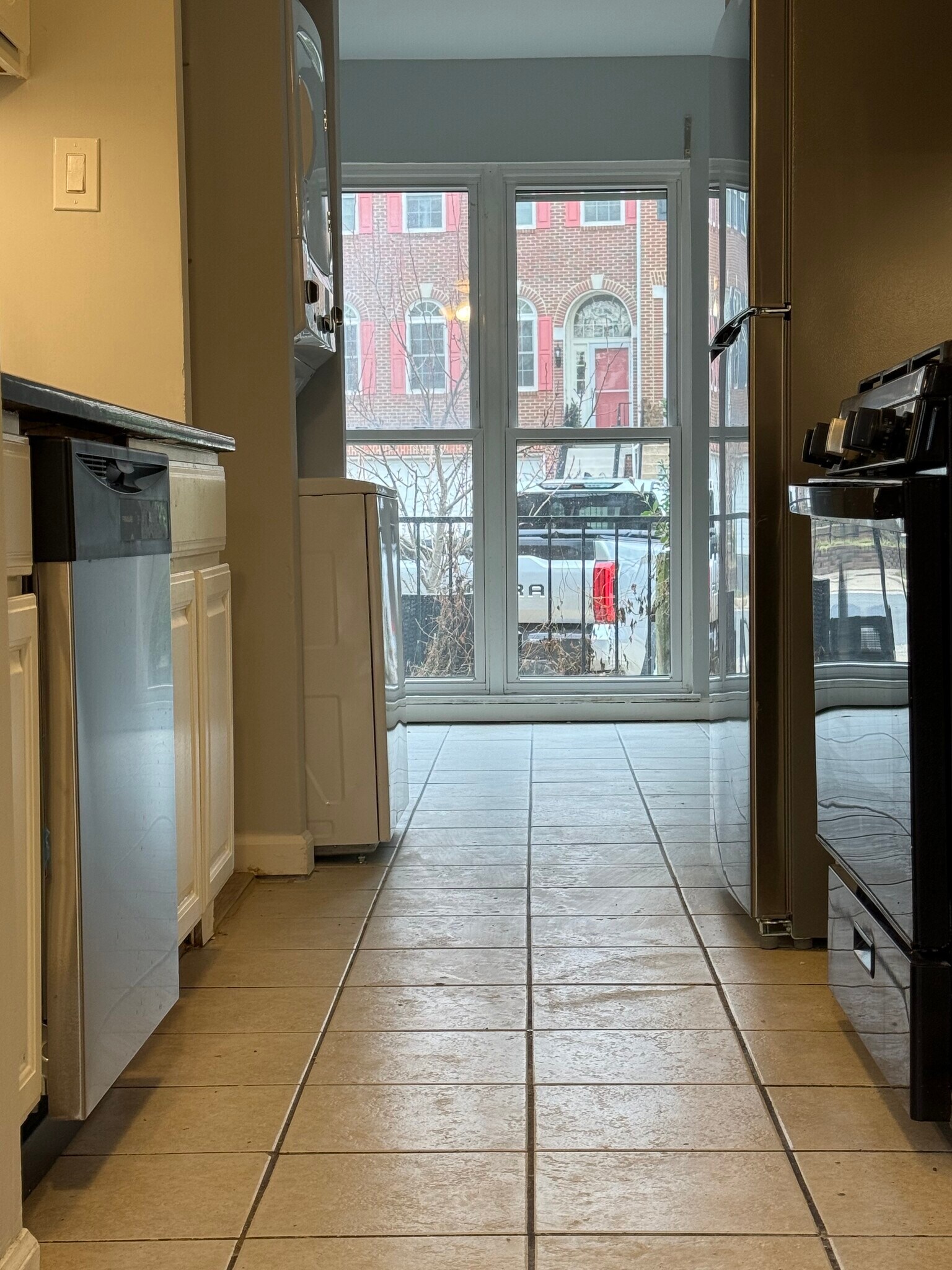 Building Photo - 238 Stevenson Sq