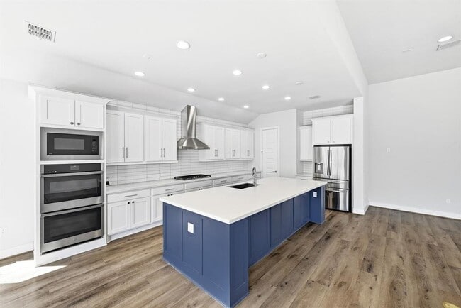 Building Photo - 9201 Spire View