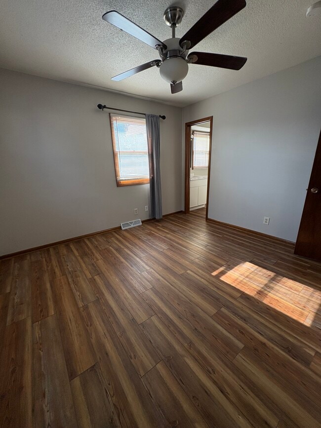 Building Photo - 1306 SE Bel Aire Rd