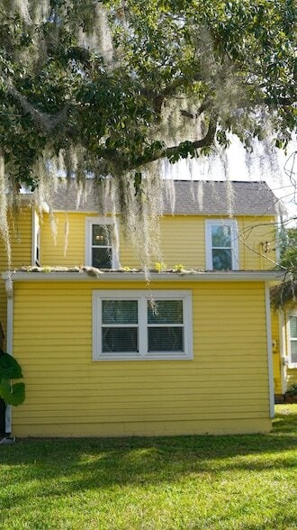 Building Photo - 14 Sanchez Ave