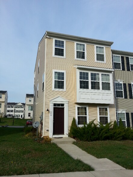 Building Photo - 284 Kentshire Dr