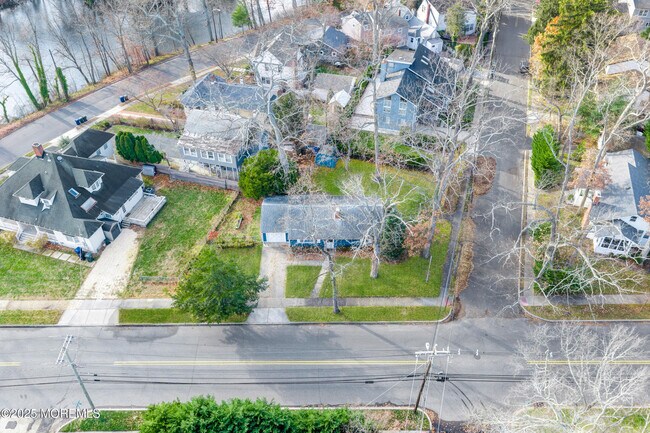 Building Photo - 488 Monmouth Rd