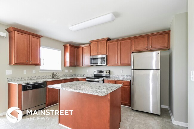 Building Photo - 2710 Pine Cove Dr SW