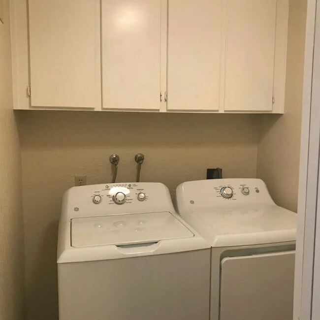 Building Photo - 8376 Riesling Way