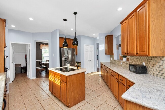 Building Photo - 19722 Cherry Oaks Ln