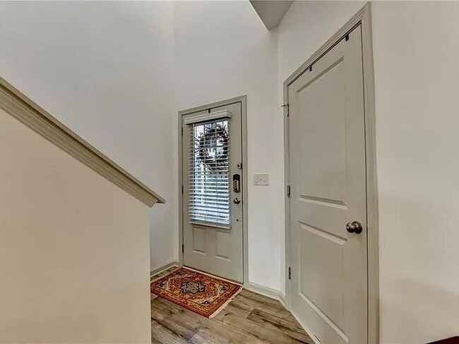 Building Photo - 27 Wesley Way