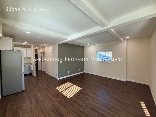 Building Photo - 33544 4th St