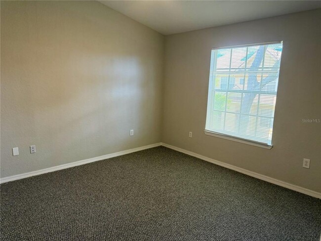 Building Photo - 826 Grand Regency Pointe