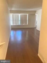 Building Photo - 8009 Mandan Rd