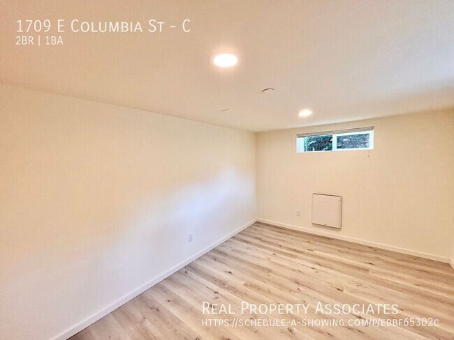 Building Photo - 1709 E Columbia St