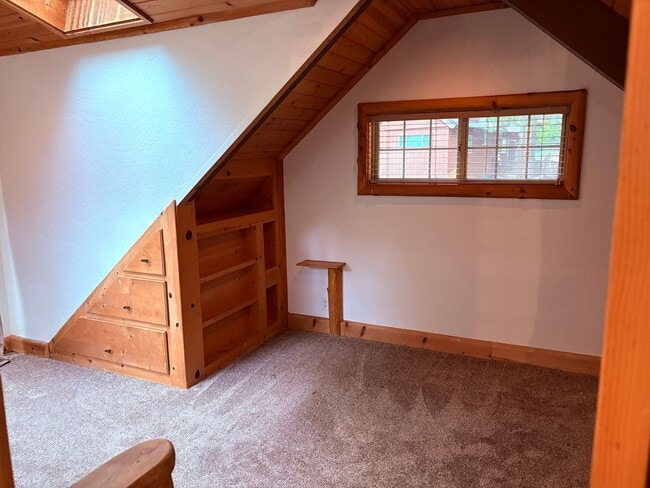 Building Photo - 1584 Sitka Cir