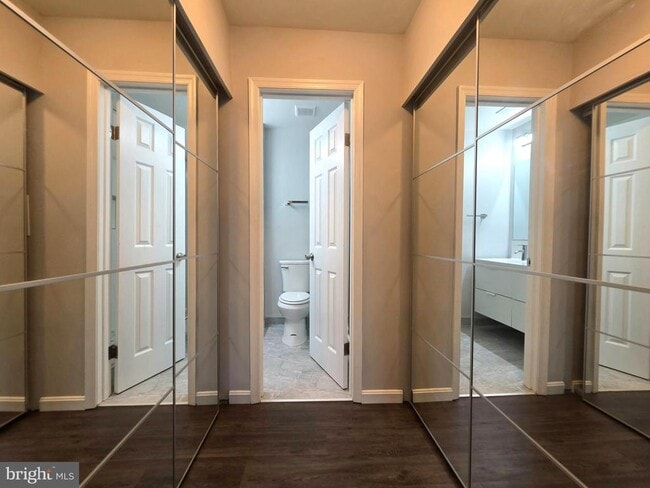 Building Photo - 10414 Parthenon Ct