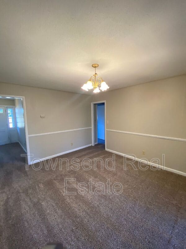 Building Photo - 6326 Greyfield Rd