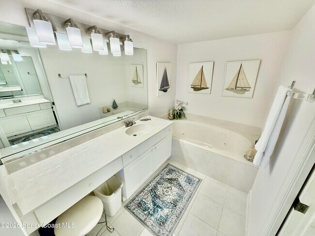 Building Photo - 425 Buchanan Ave