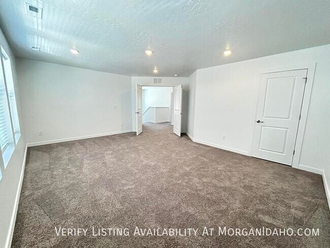 Building Photo - 20376 Owl Creek Ave