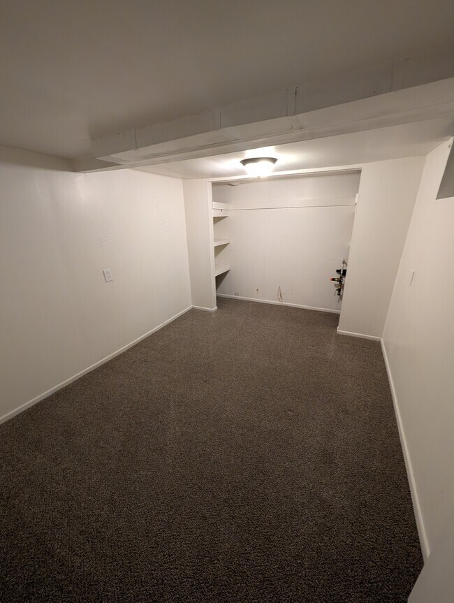 Building Photo - 504 W 100 N