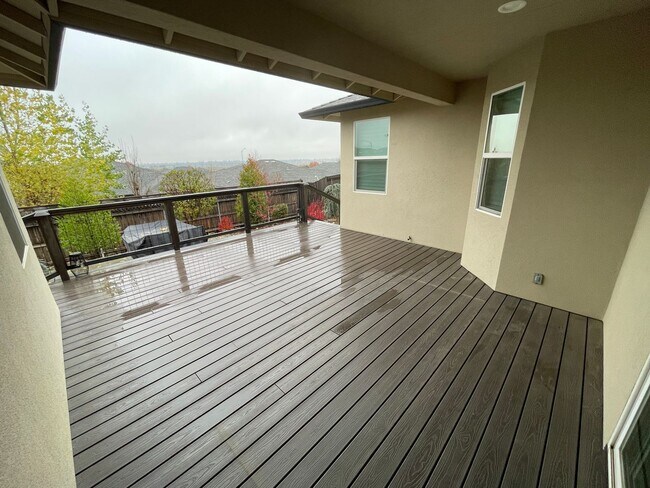 Building Photo - Chico 3 bed 2 bath luxury Belvedere neighborhood, 1800 sqft living space