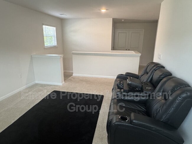 Building Photo - 261 Carrington Dr