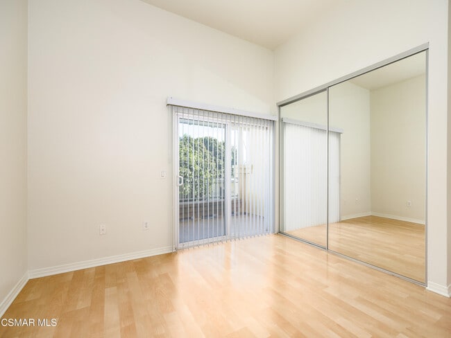 Building Photo - 1256 E Main St