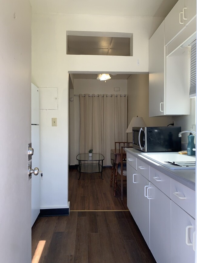 Building Photo - 1200 N Campbell Ave