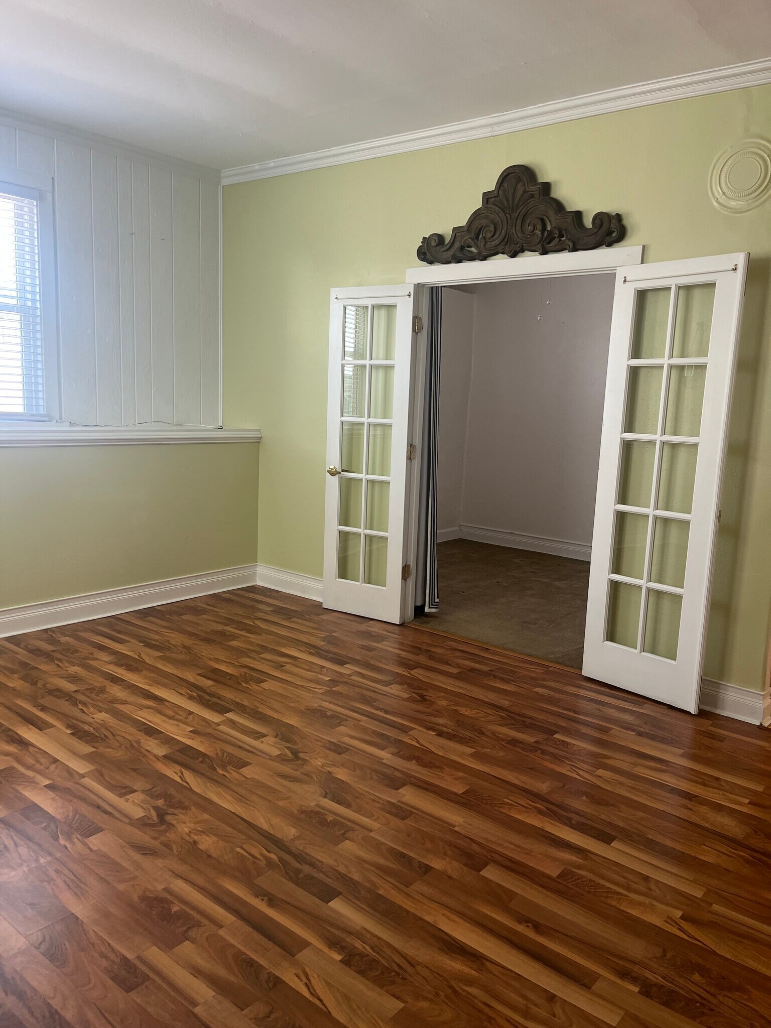 Building Photo - 211 King St