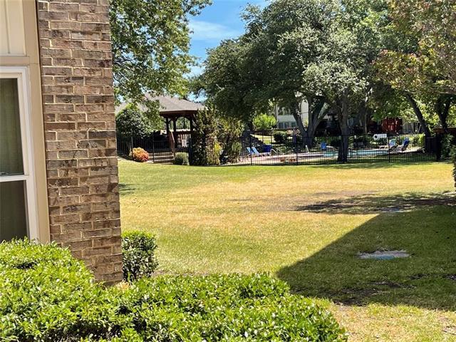 Building Photo - 2976 Buttonwood Dr