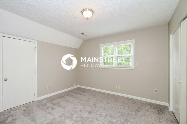 Building Photo - 3 Bedroom Pet-Friendly Home in Winston-Sal...