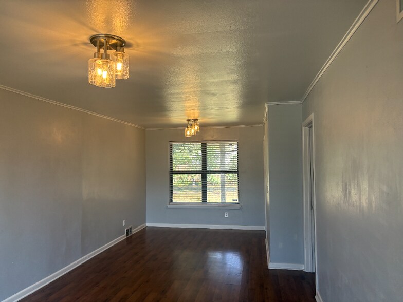 Building Photo - 2923 NW 72nd St