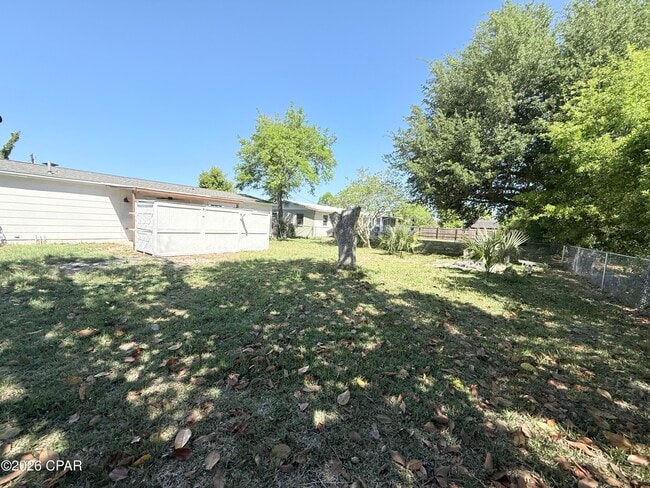 Building Photo - 808 Forestdale Ave