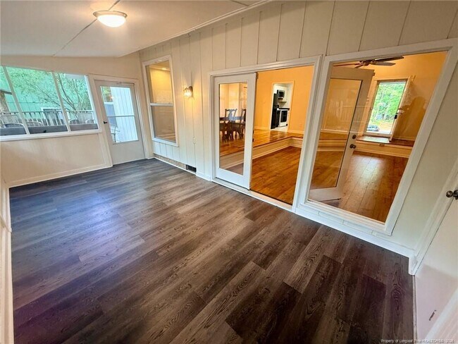 Building Photo - 5761 Waterwood Dr