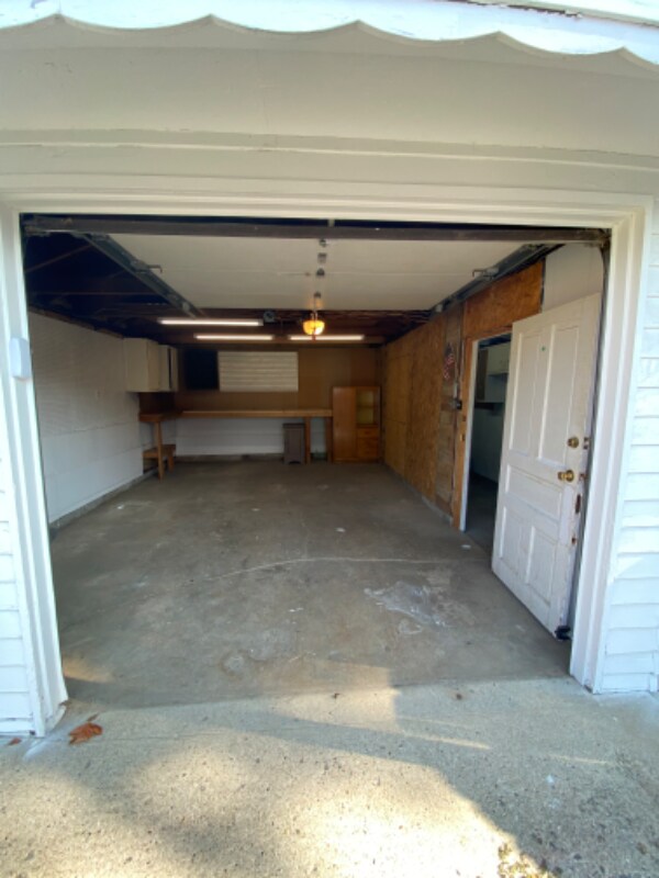 Building Photo - 5238 English Ave