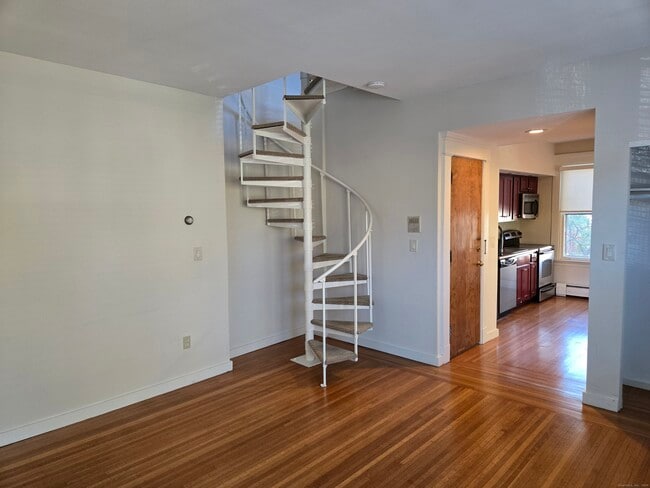 Building Photo - 188 Cold Spring St