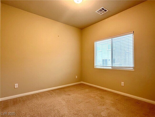 Building Photo - 6451 Amberleaf Way