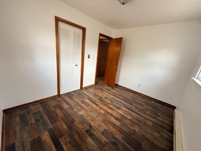 Building Photo - 185 Loch Ln