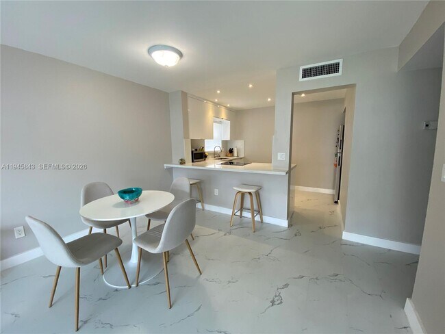 Building Photo - 7743 SW 86th St